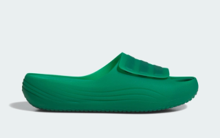 adidas Adislide in a "Bold Green/Core Black" color scheme.