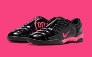 Women's Nike Total 90 III indoor shoe in a bright "Black/Pink" color scheme.