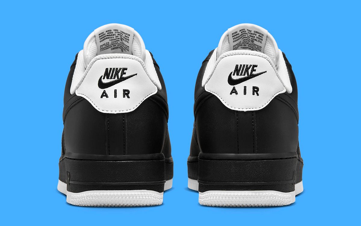 Black air force 2024 ones with white trim