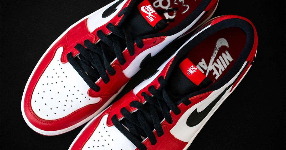 Detailed Looks at Chris Paul