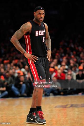 LeBron-James-Wearing-Nike-LeBron-8-Black-White-Red-Laces-PE-Jan-27-2011
