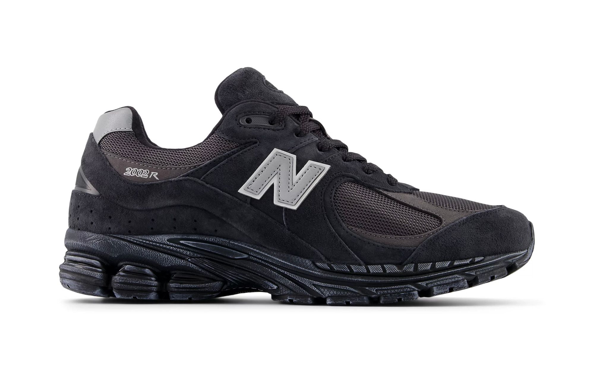 スニーカー New Balance 2002R Sneakers In Suede And Mesh The New Balance 2002R Boasts a New Black Suede and Ballistic