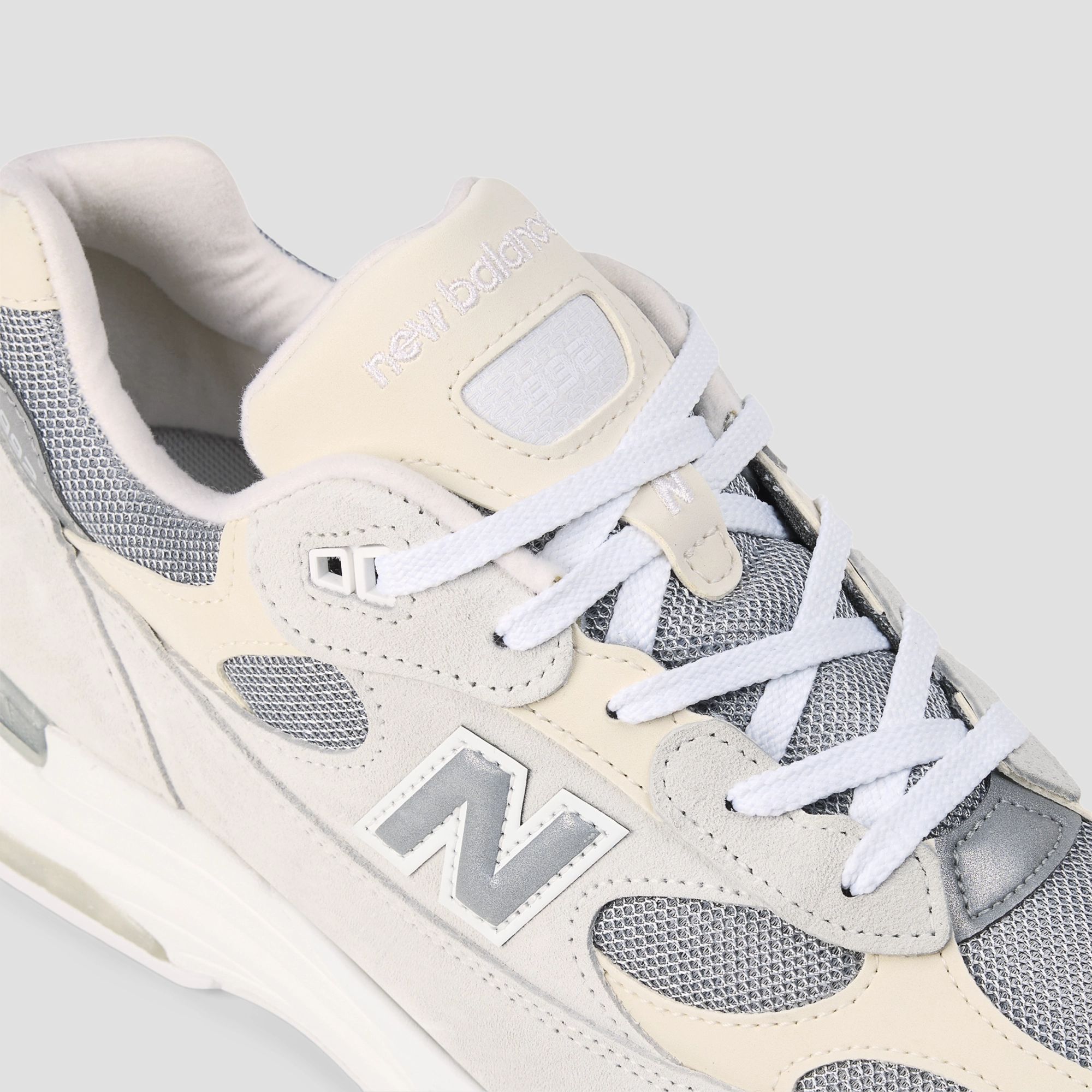 The Latest New Balance 992 Arrives in a Refined “Nimbus The Latest New Balance 992 Arrives in a Refined “Nimbus