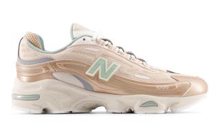 New Balance 1000 in a "Desert Clay" color scheme.