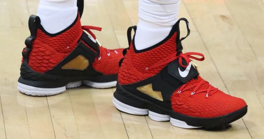 King James has an alternate version of the Diamond Turf LeBron 15 // #HardwoodHeat