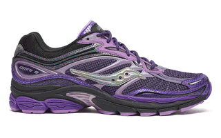 Saucony's ProGrid Omni 9 "Glowaconstrictor" Collection inspired by snakes.