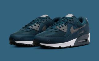 The Nike Air Max 90 Appears in "Armory Navy"