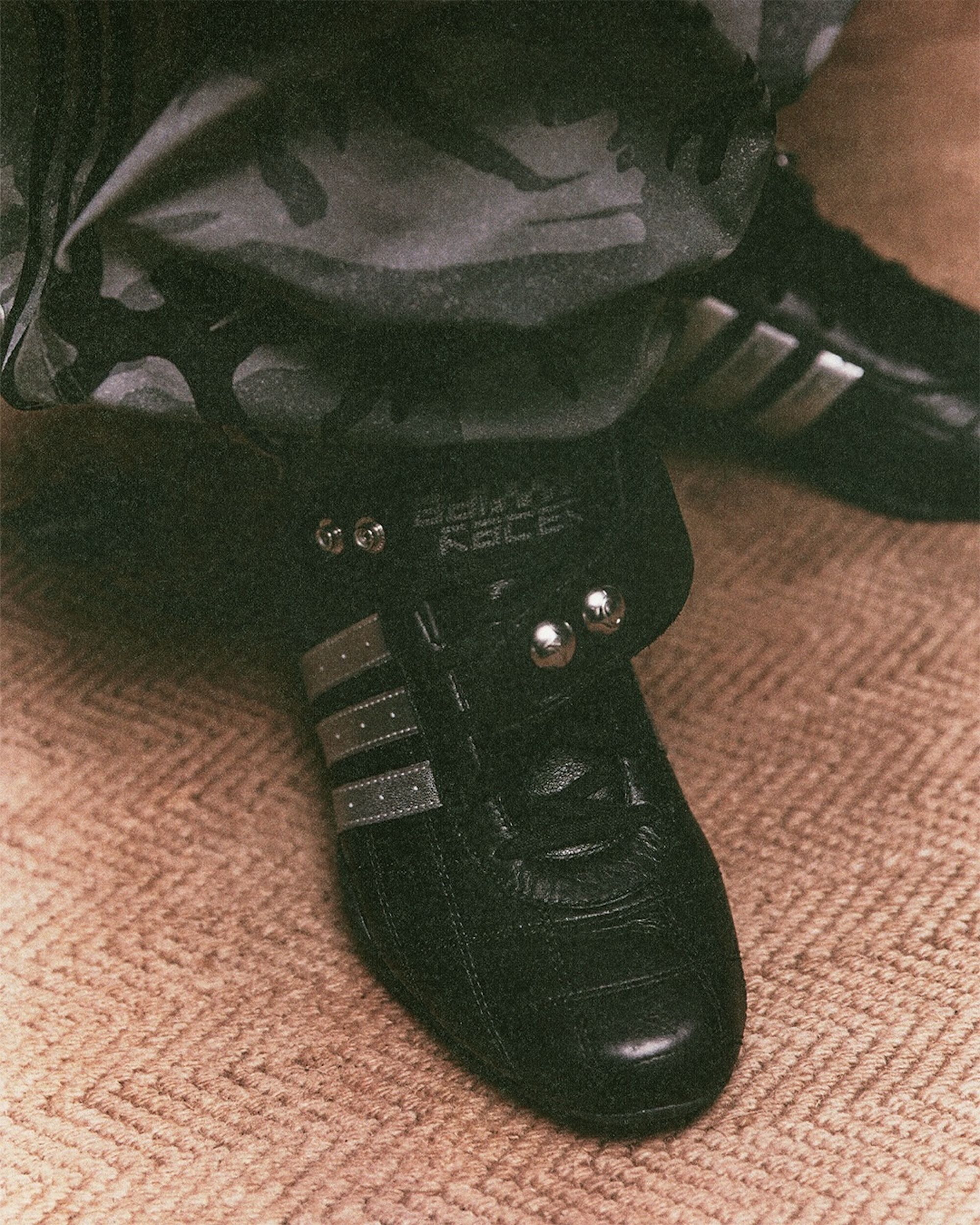 【ADIDAS X THUG CLUB】ADIRACER HI CORE BLACK SILVER Adidas X Thug Club Adiracer HI Core Black - JS1925