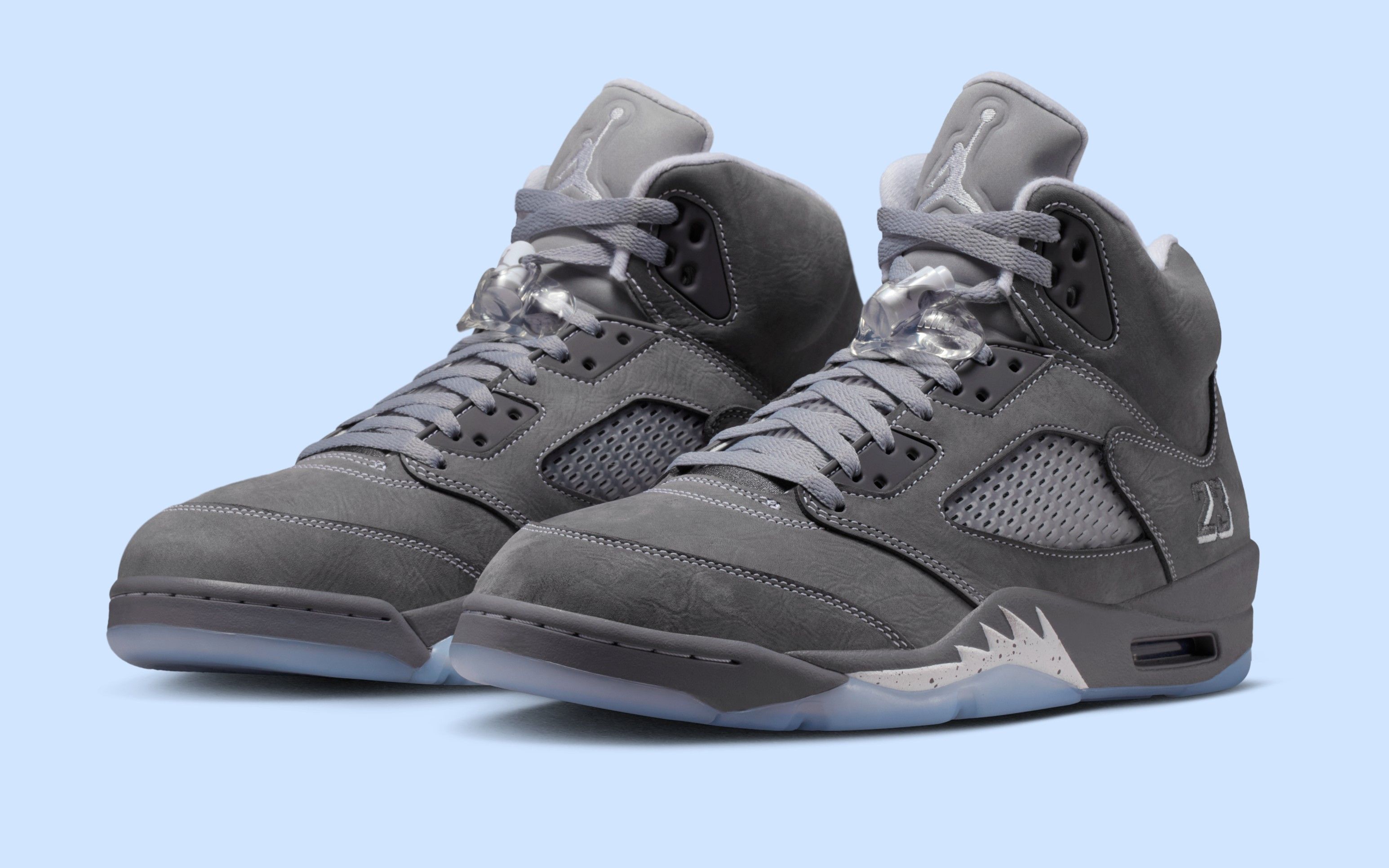 retro wolf grey 5