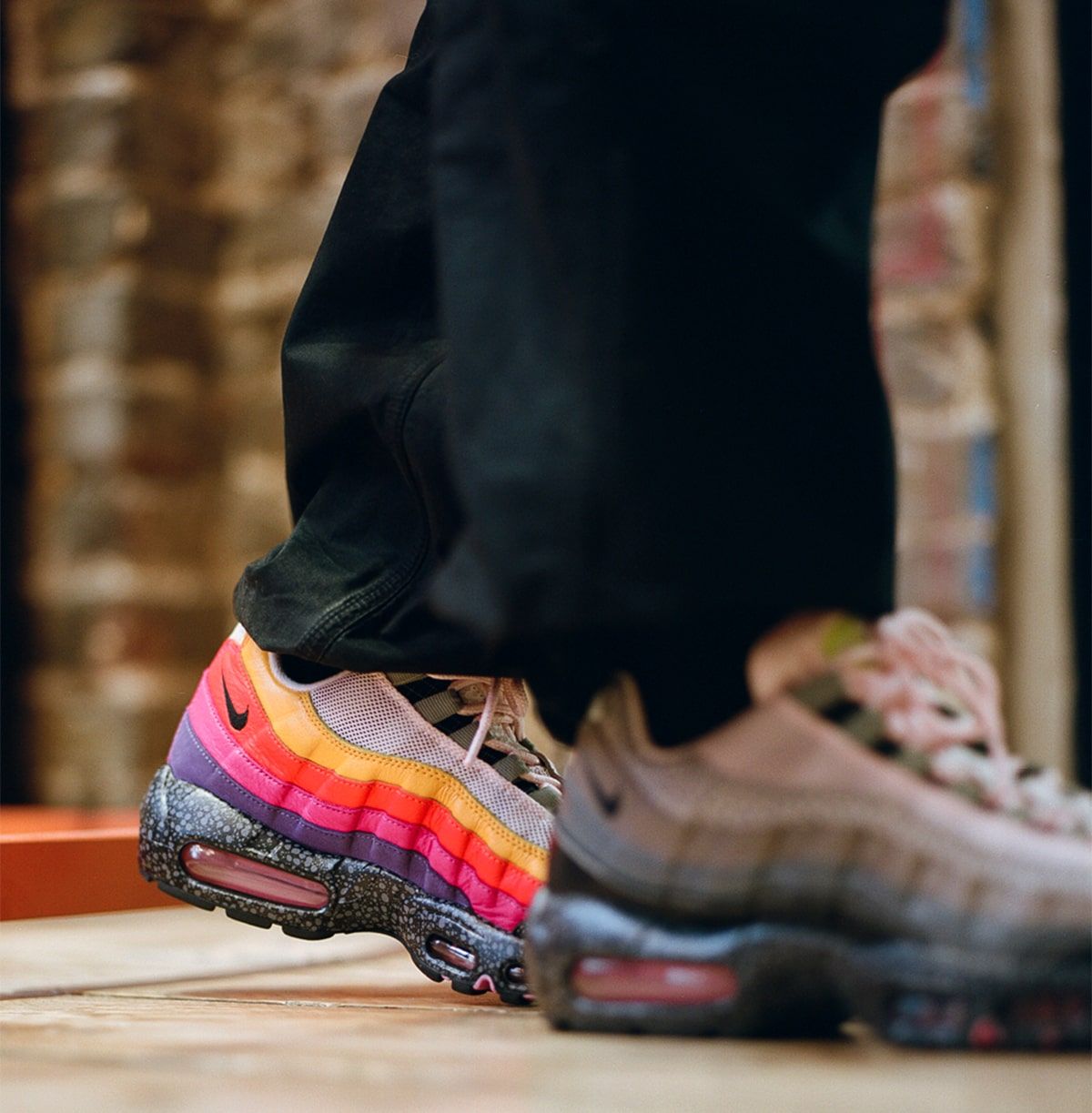 Air max 95 cheap habanero red on feet