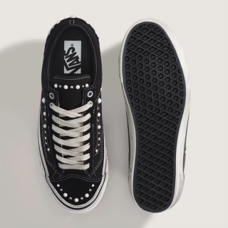 Vans Old Skool 36 Pearlized "Black/White" (SKU: VN000ZB8BPR). Photo via Vans.
