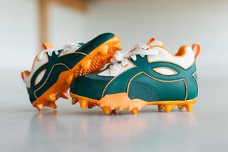 Gunnar Henderson Surprises Youth Baseball Player With Custom Under Armour Cleats