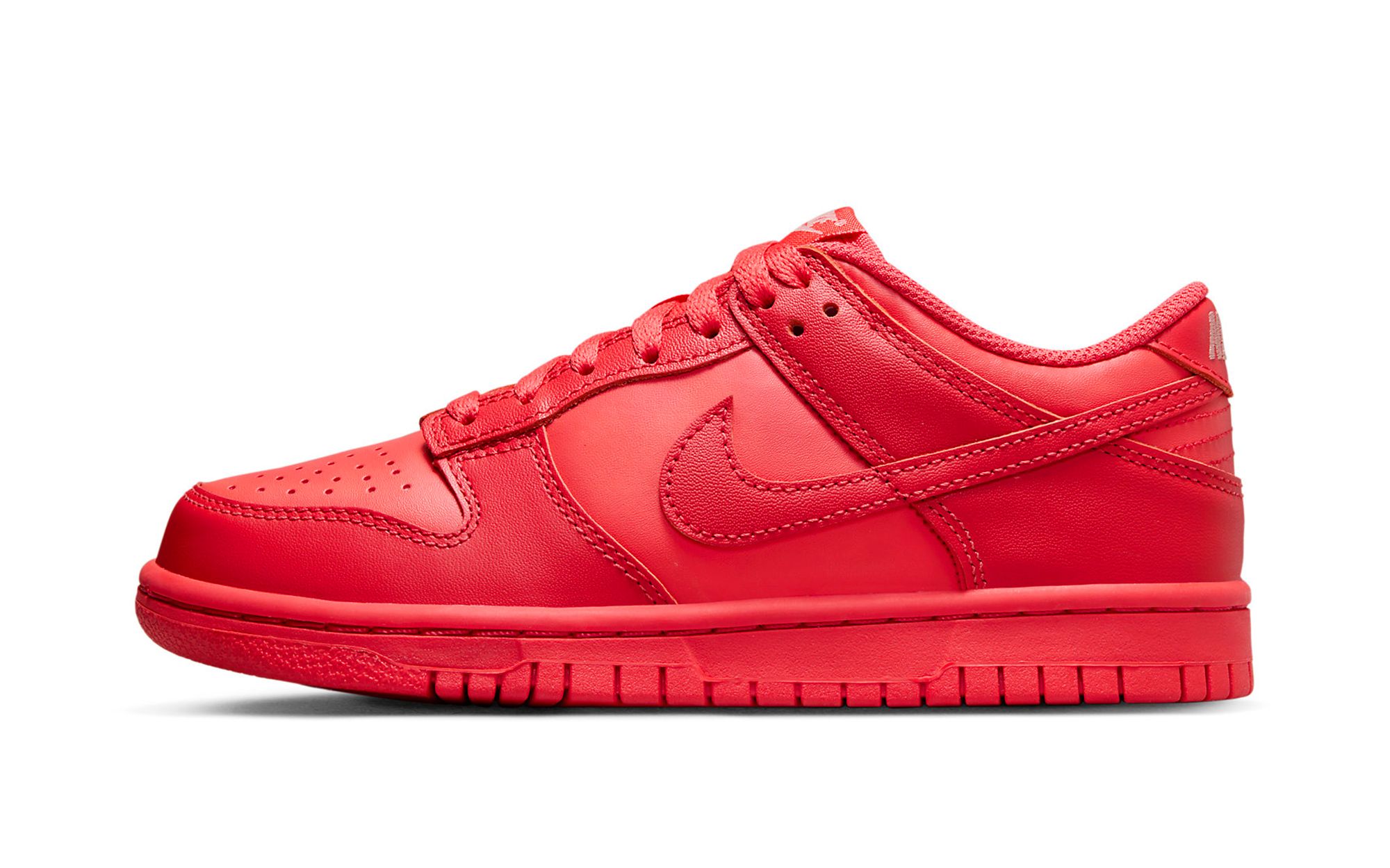 Official Images // Nike Dunk Low “Track Red” | House of Heat°