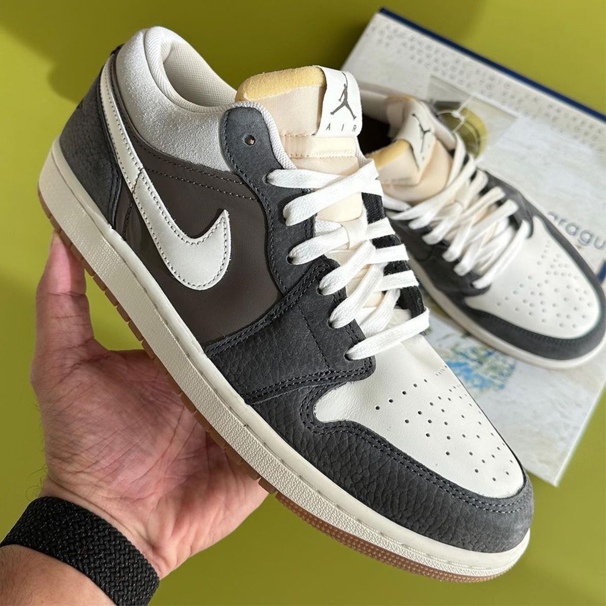 Official Images // Air Jordan 1 Low “SNKRS Day” (Korea) | House of 