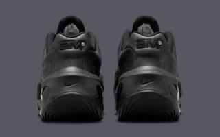 Heel angle of Nike's Air Max Muse in a "Anthracite/Metallic Silver/Black" color scheme.