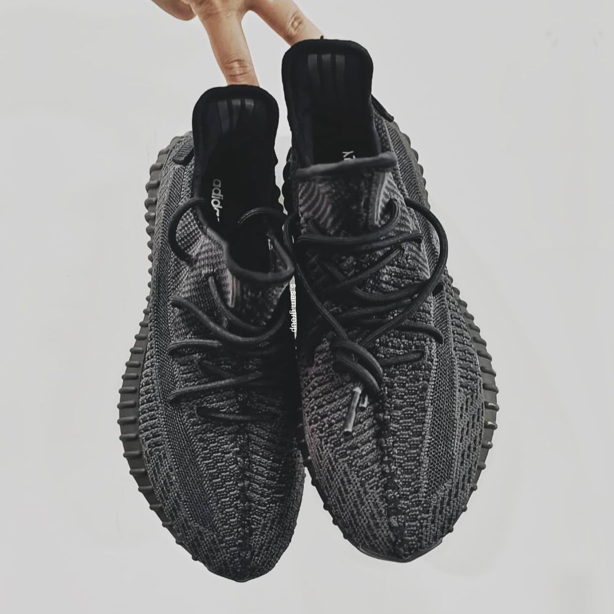 First Looks at the Reflective YEEZY 350 v2 Antlia | House of Heat