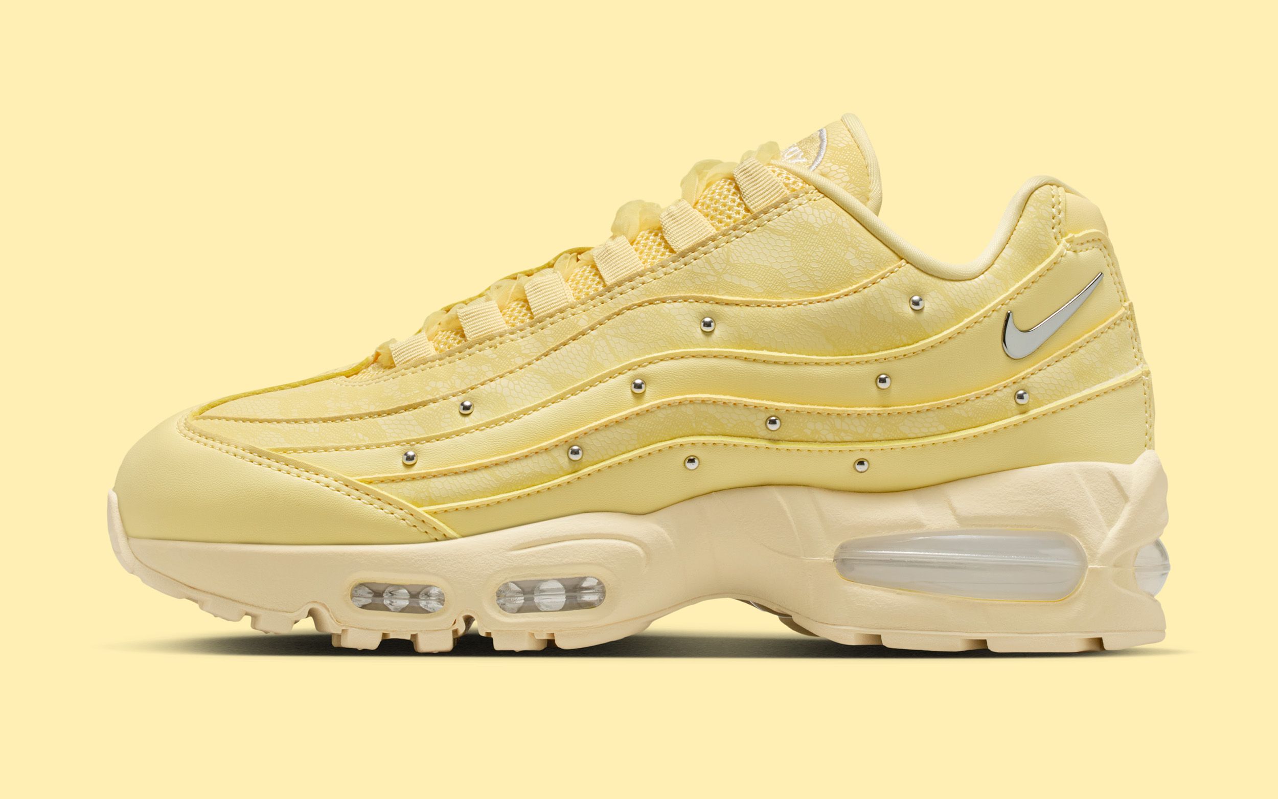 Silver Accents & Delicate Fabrics Come Together on the Nike Air