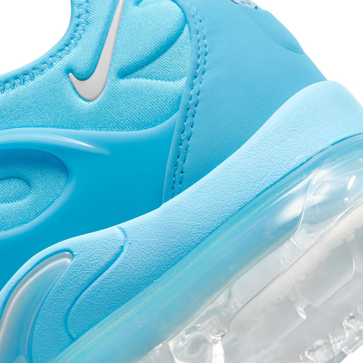 Vapormax plus outlet baby blue