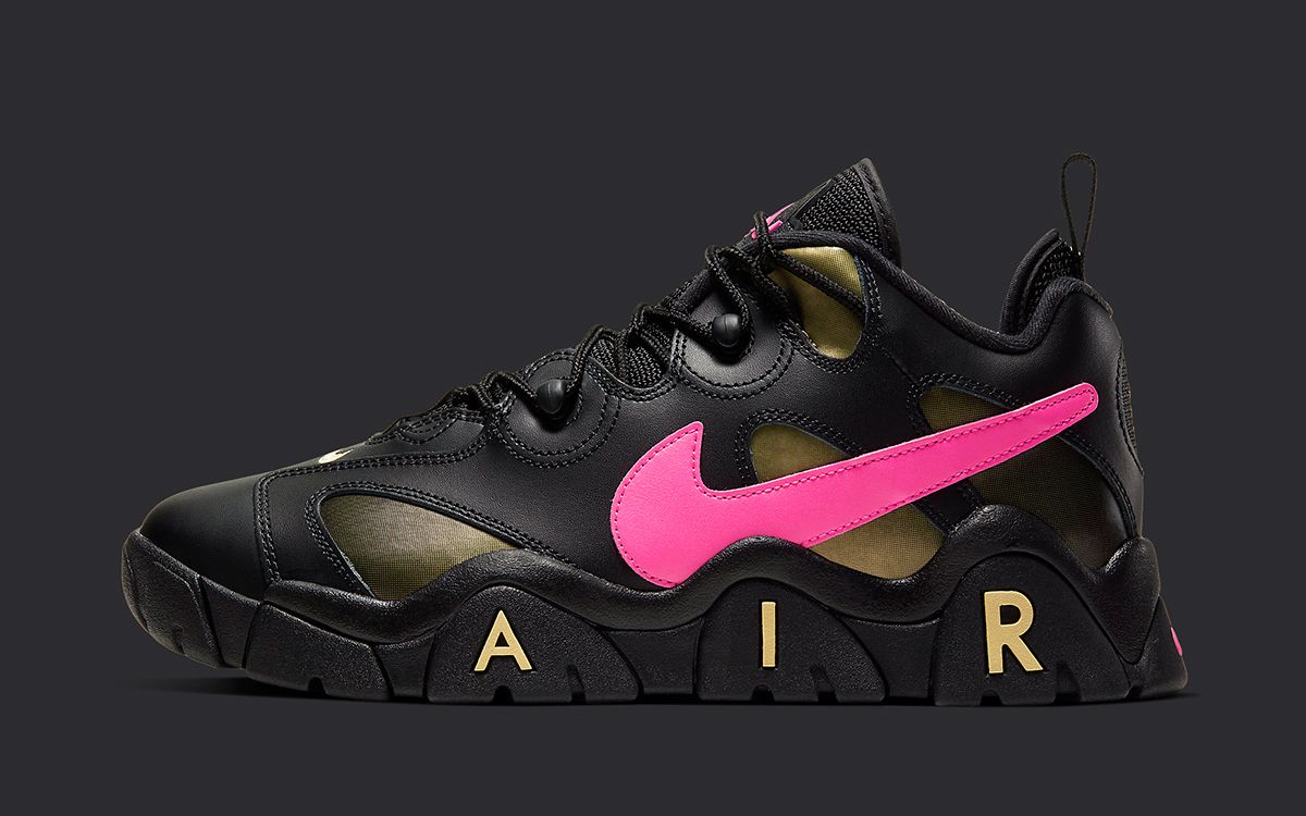 Nike Air Barrage Low QS Sneakers Gold/Pink Blast