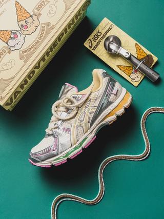 VANDYTHEPINK® x ASICS GEL-KAYANO® 12.1 "Vanilla" Collab. Photo by @ad__sneaks on Instagram.