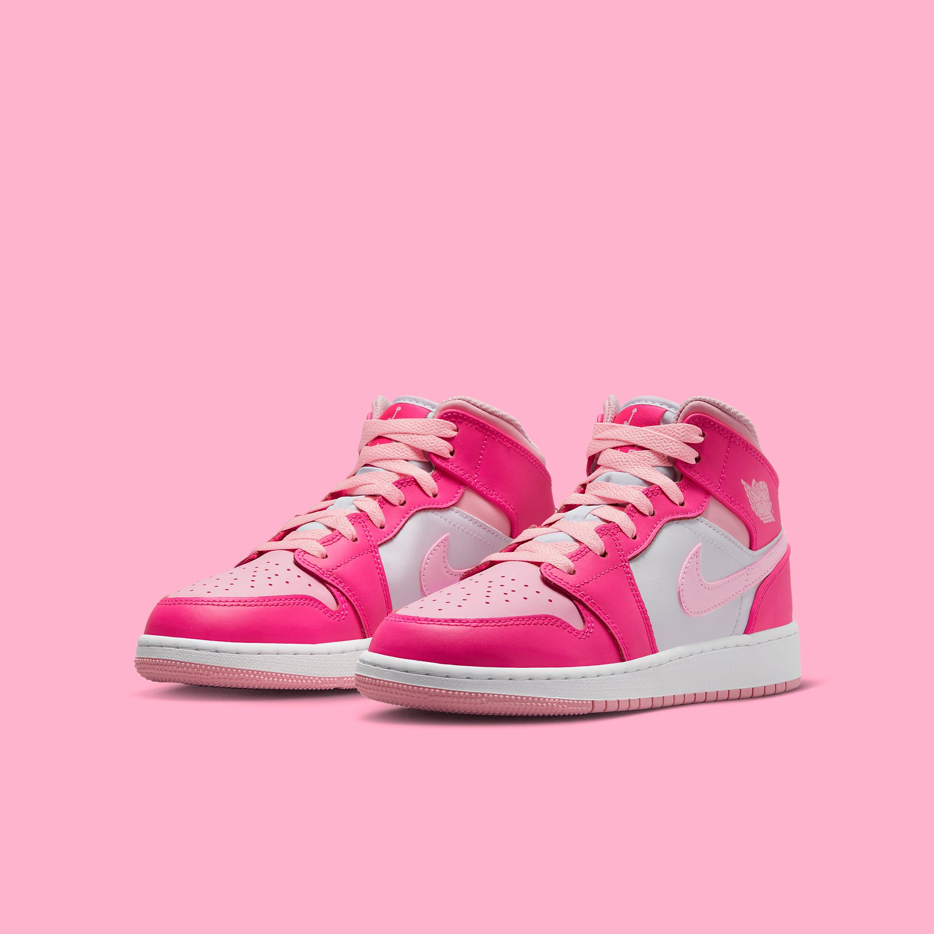 Official Images // Air Jordan 1 Mid “Medium Soft Pink” | House of Heat°