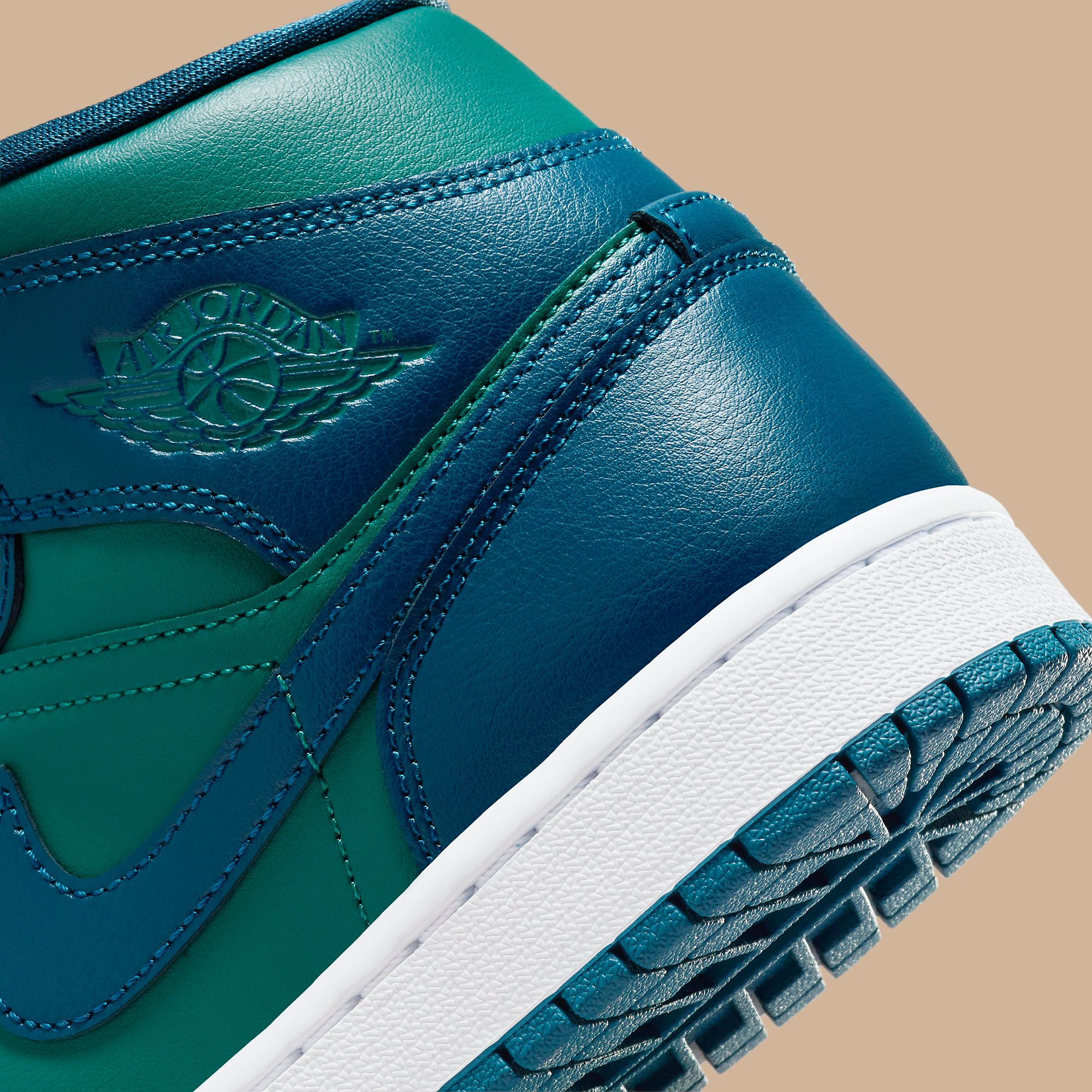 jordan 1 metallic turquoise