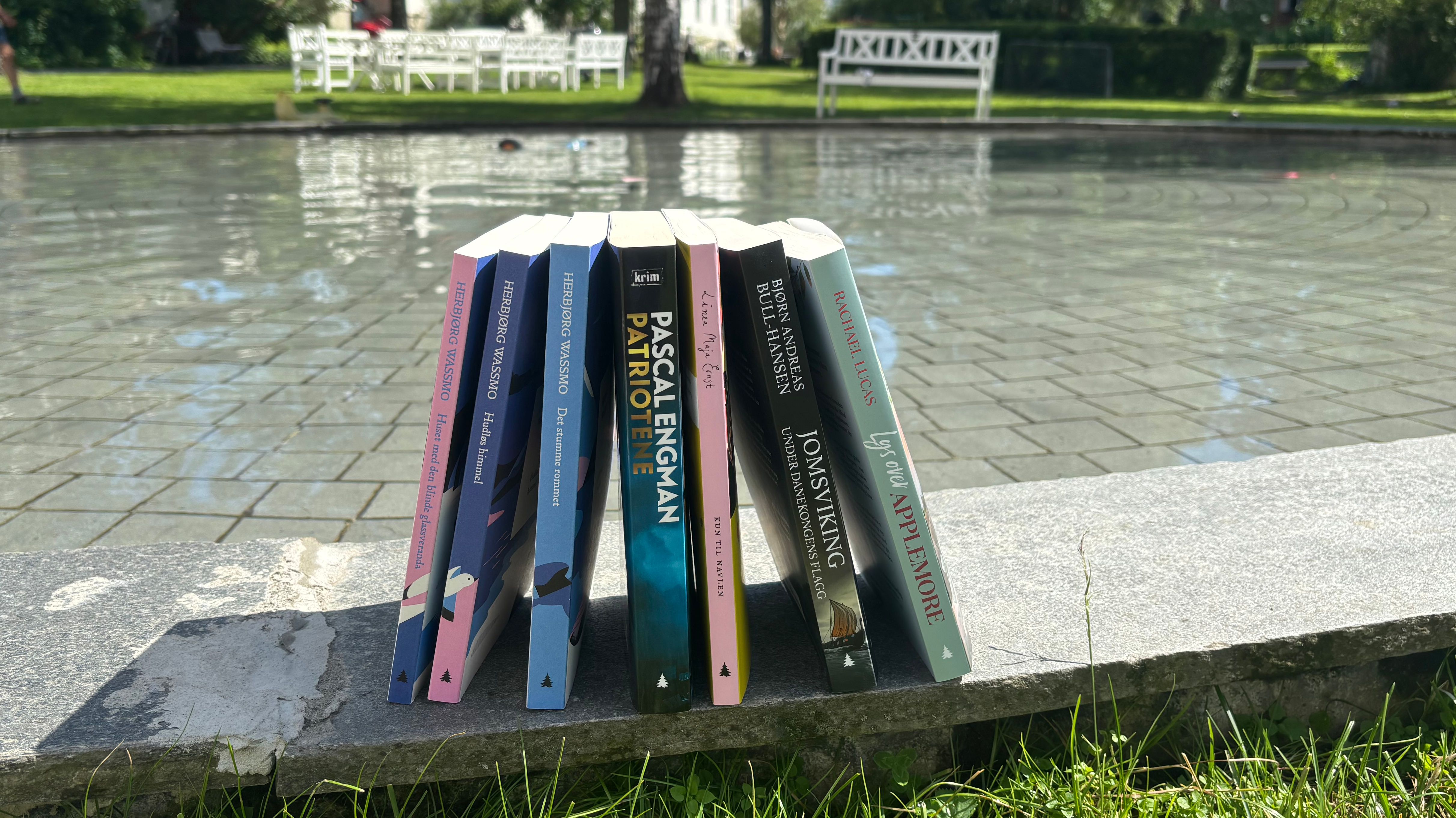 Pocketbøker til feriekofferten