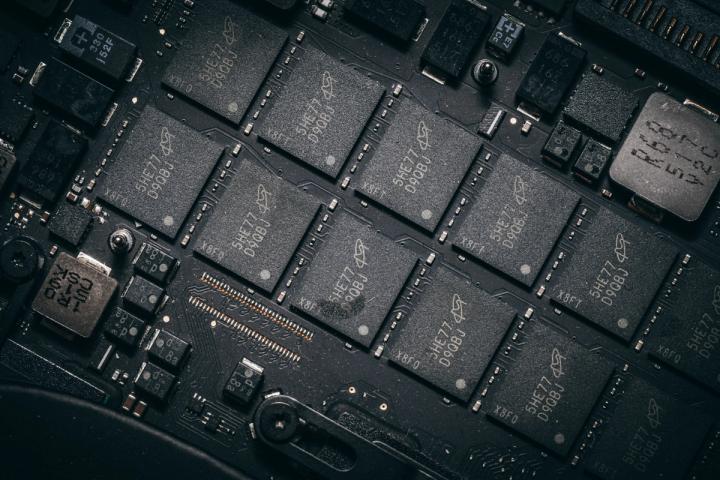 L'architettura dati dell'AI vocale: perché la memoria conversazionale cambia tutto