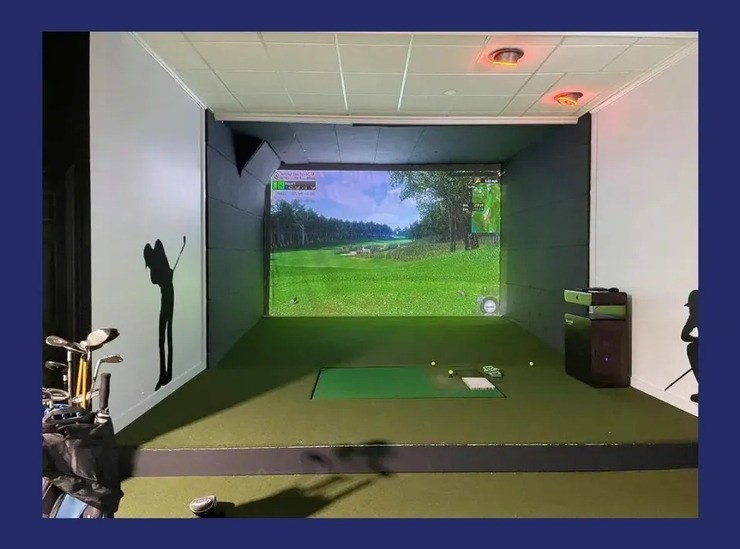 Iron Street Golf in Bridgeport Chicago