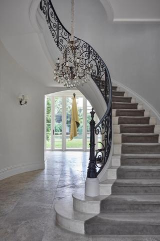 RebeccaClarke_Portsea099-5.jpg
