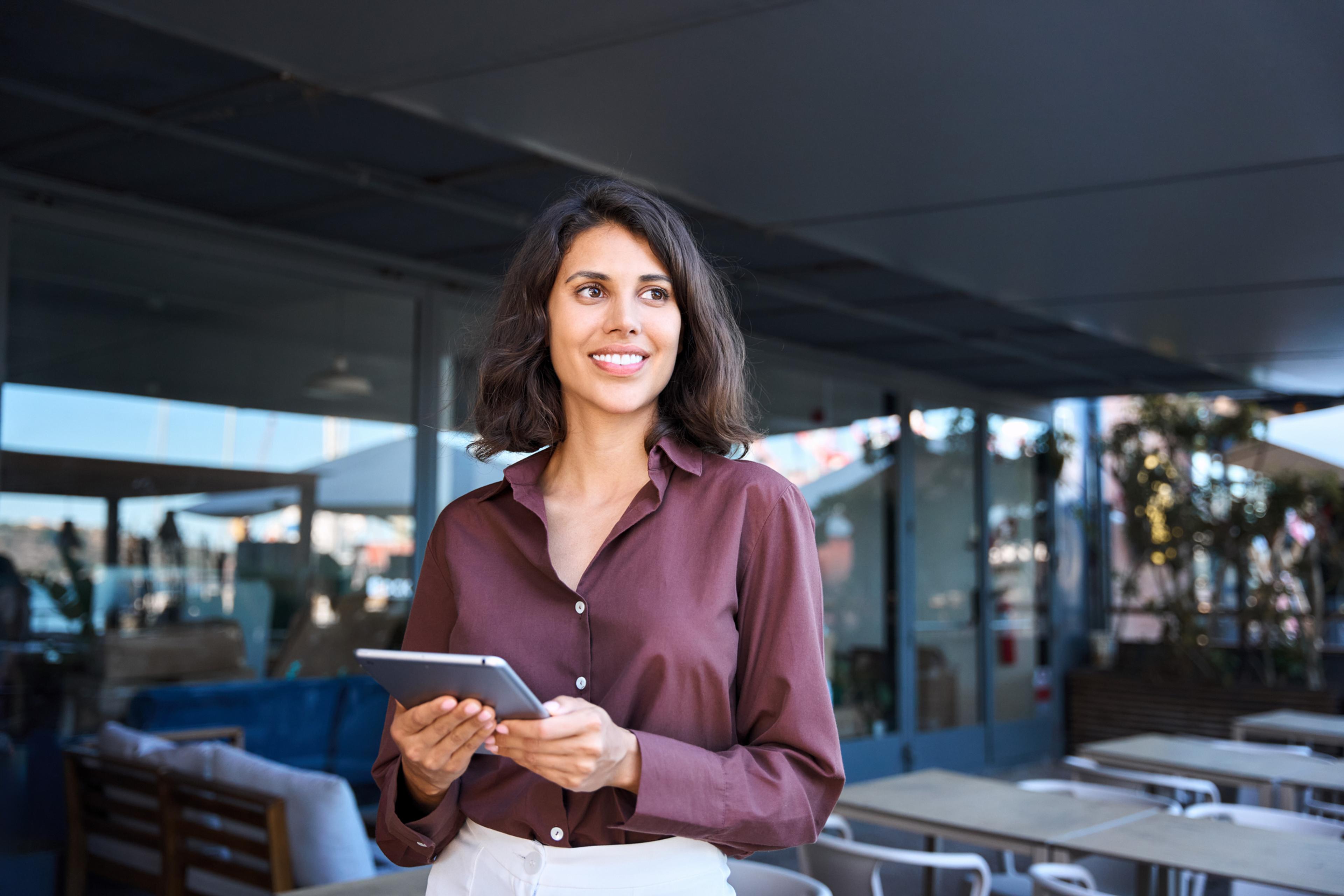 HR manager thinking about how to hire in American Samoa
