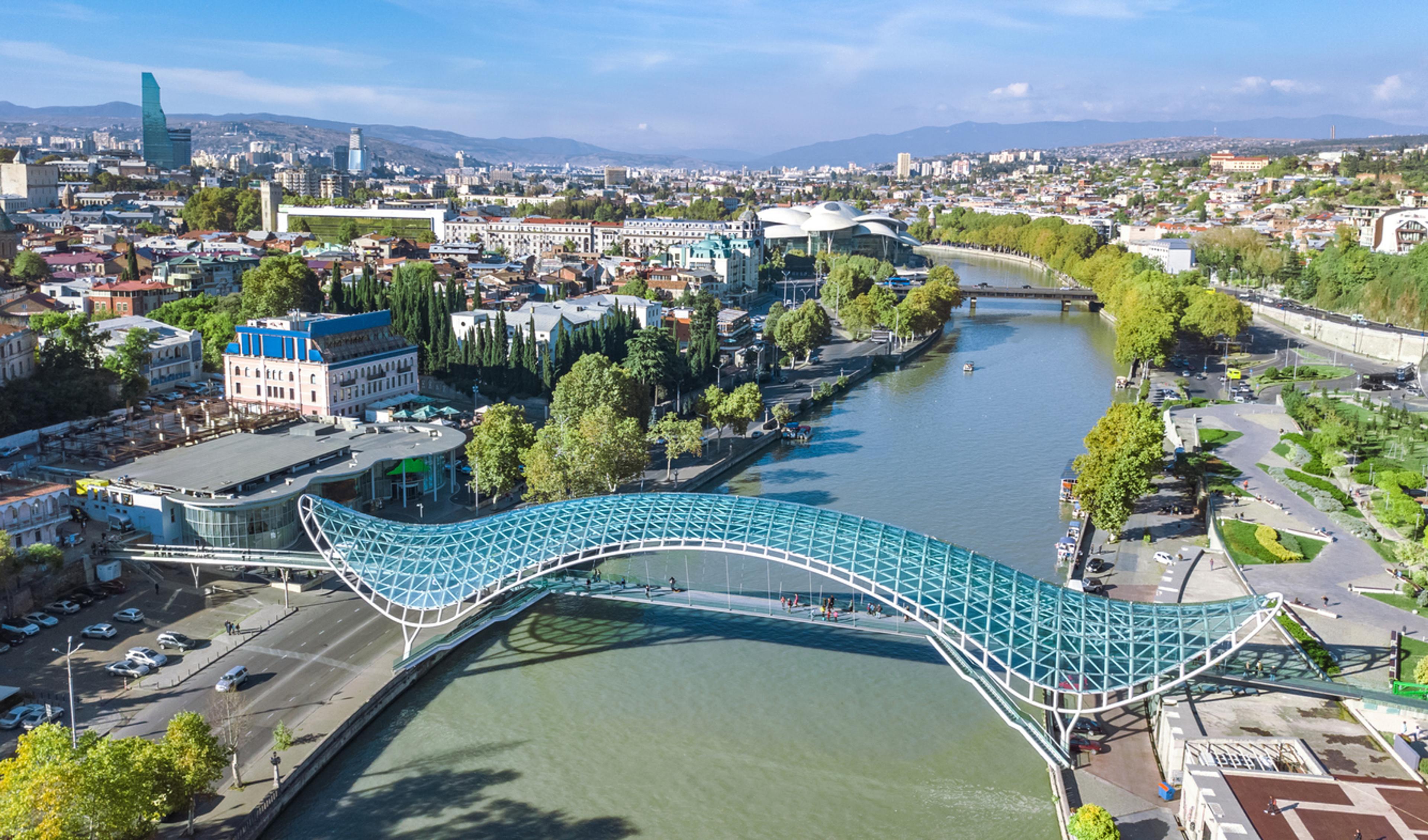 How to Hire and Pay Employees in Georgia: A Step-by-Step Guide for Global Employers