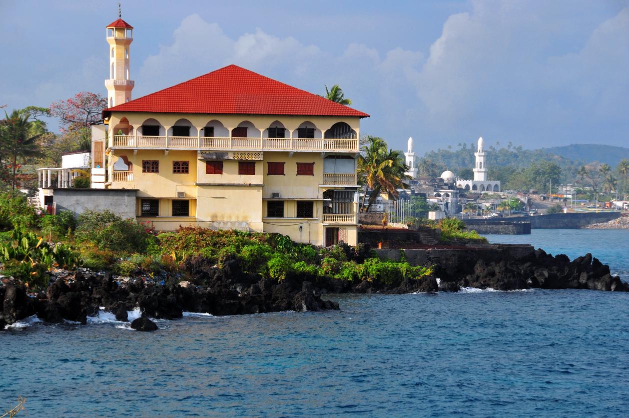 Hire in Coromos: Employer’s Guide to Hiring Comorian Talent