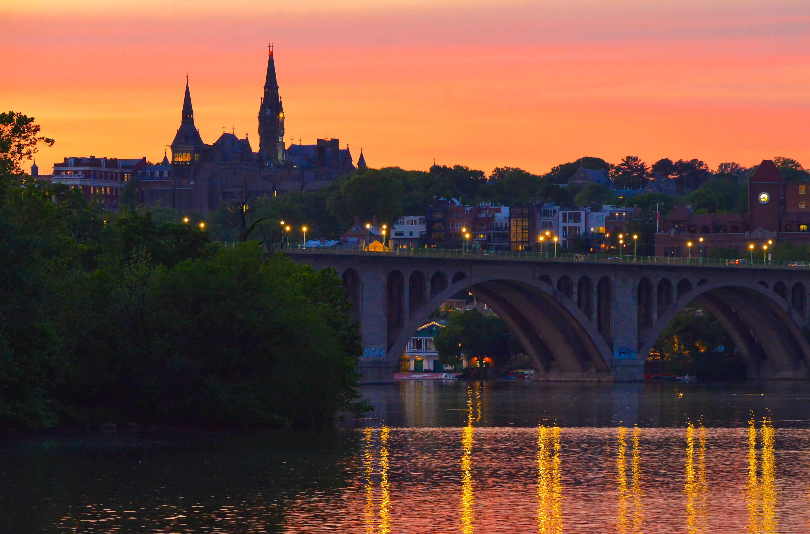 Sunset over the Potomac river in Washington DC