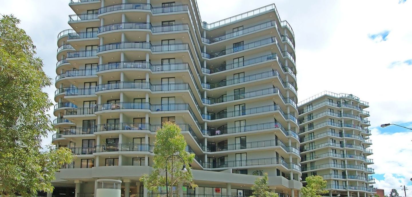 The Rockdale Gardens residential towers seen from Keats Avenue