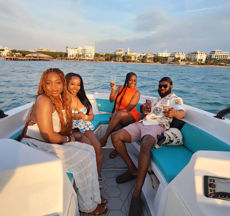 Durres Adriatic Boat Tour with Shipwreck Snorkeling & Beach Swim (1.5h)