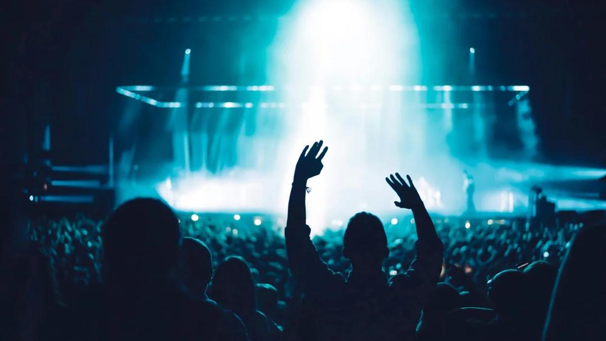 How to get booked at music festivals as a new artist