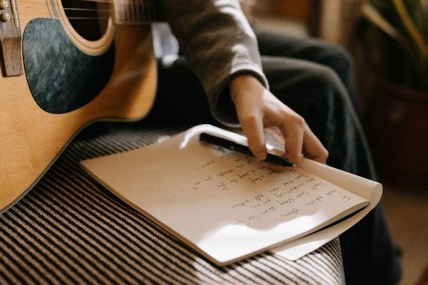 Songwriters: How to use rhythm in your lyrics like a pro