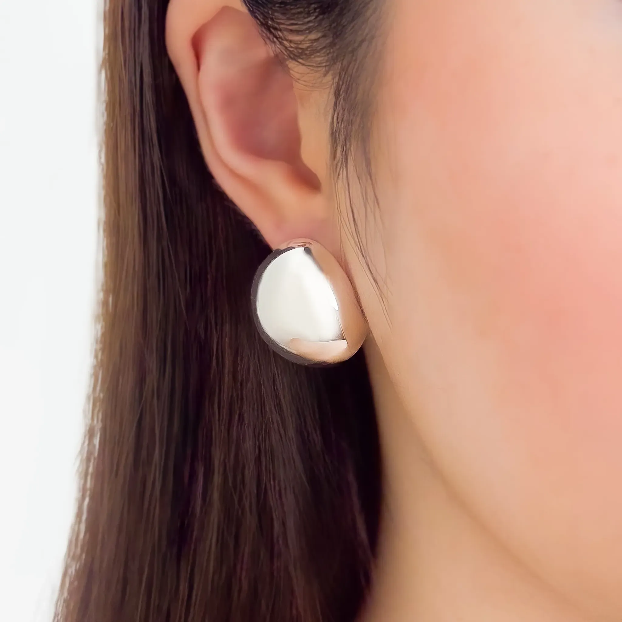 Sculpted Egg Studs