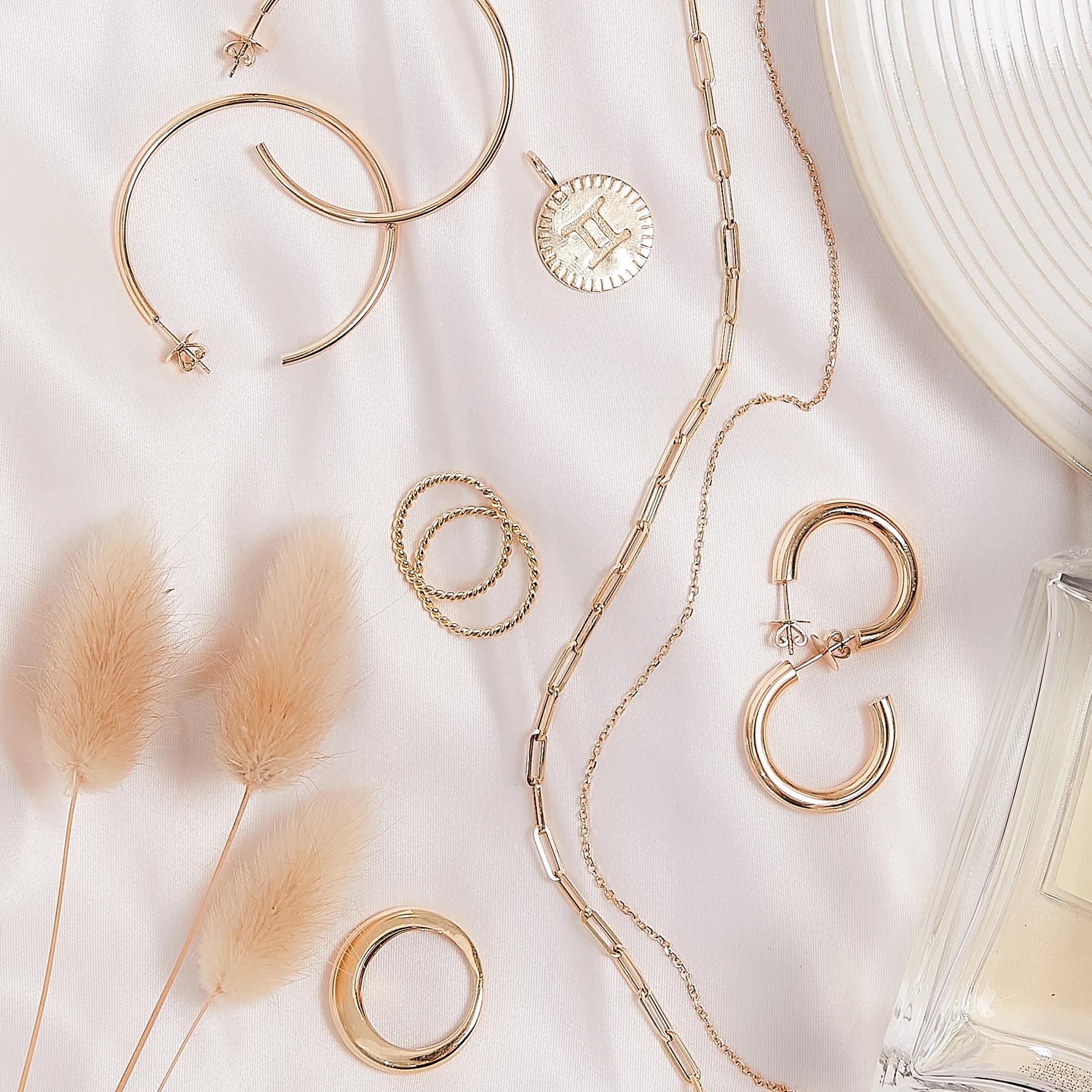 AURÉV’s Essential Gold Purity and Color Guide
