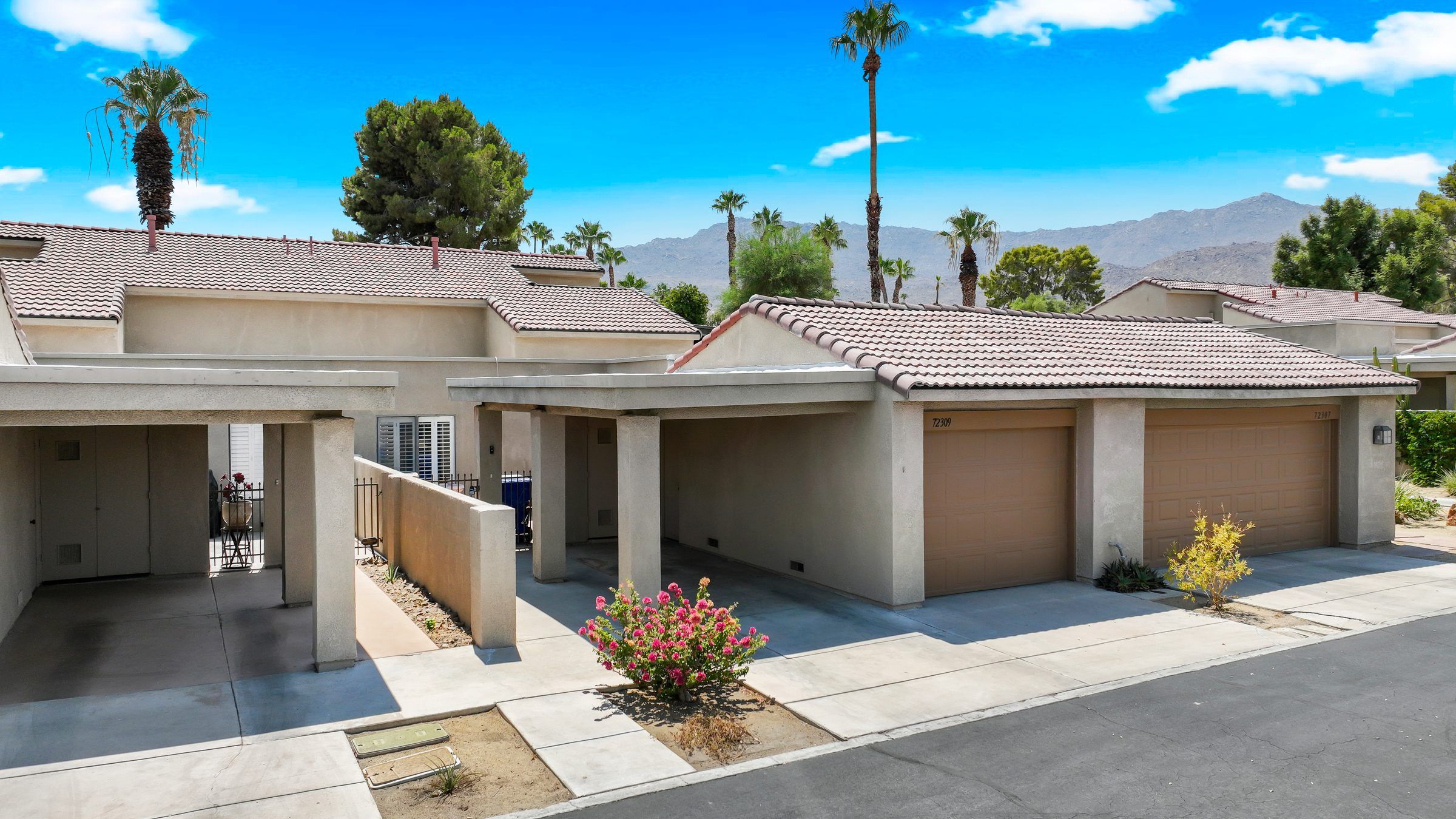 Sommerset, Palm Desert