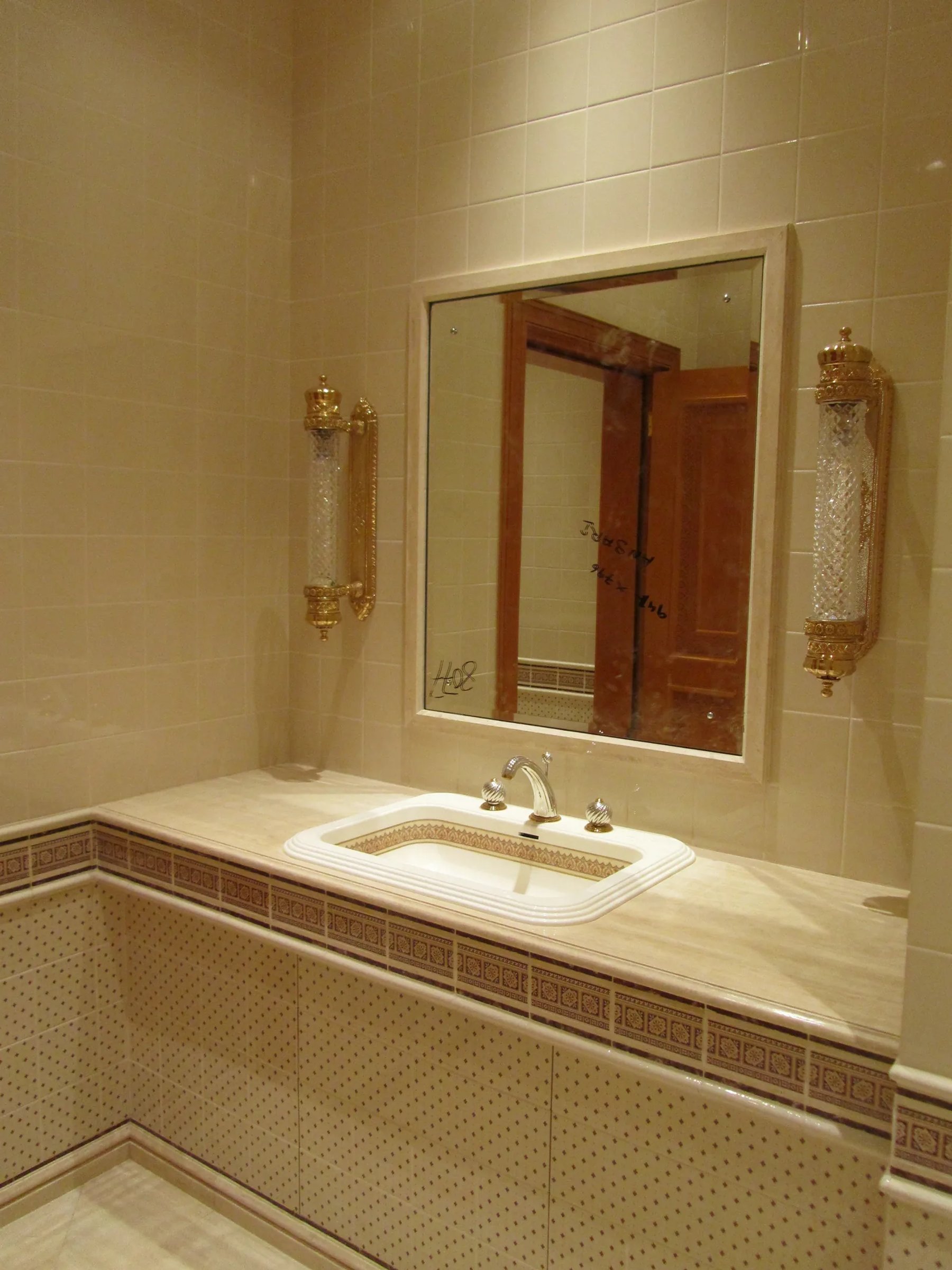 Marble vanity with coordinated joinery and interior finishing