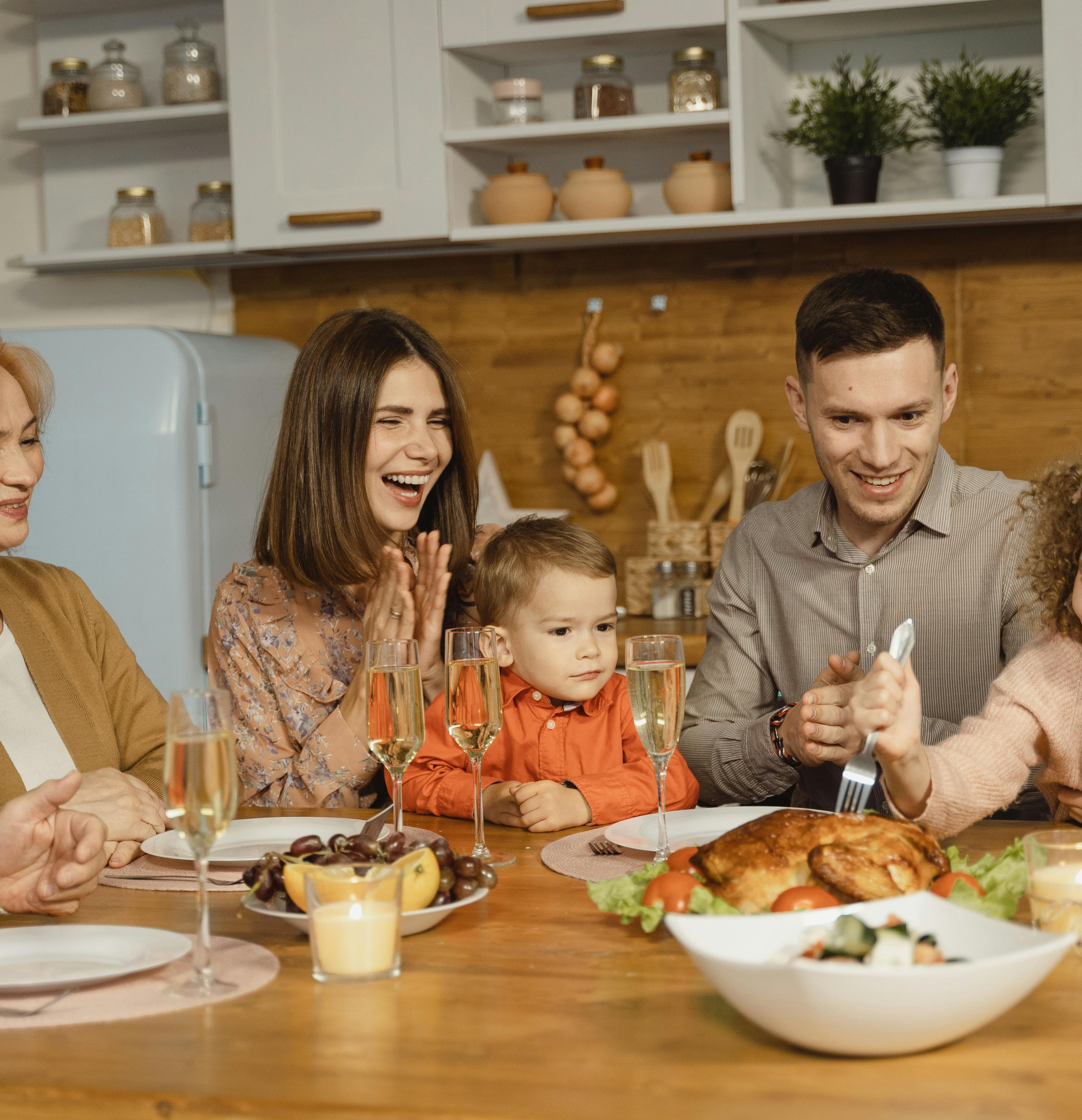 A Guide to Building a Balanced Thanksgiving Plate (That Still Tastes Like Thanksgiving)