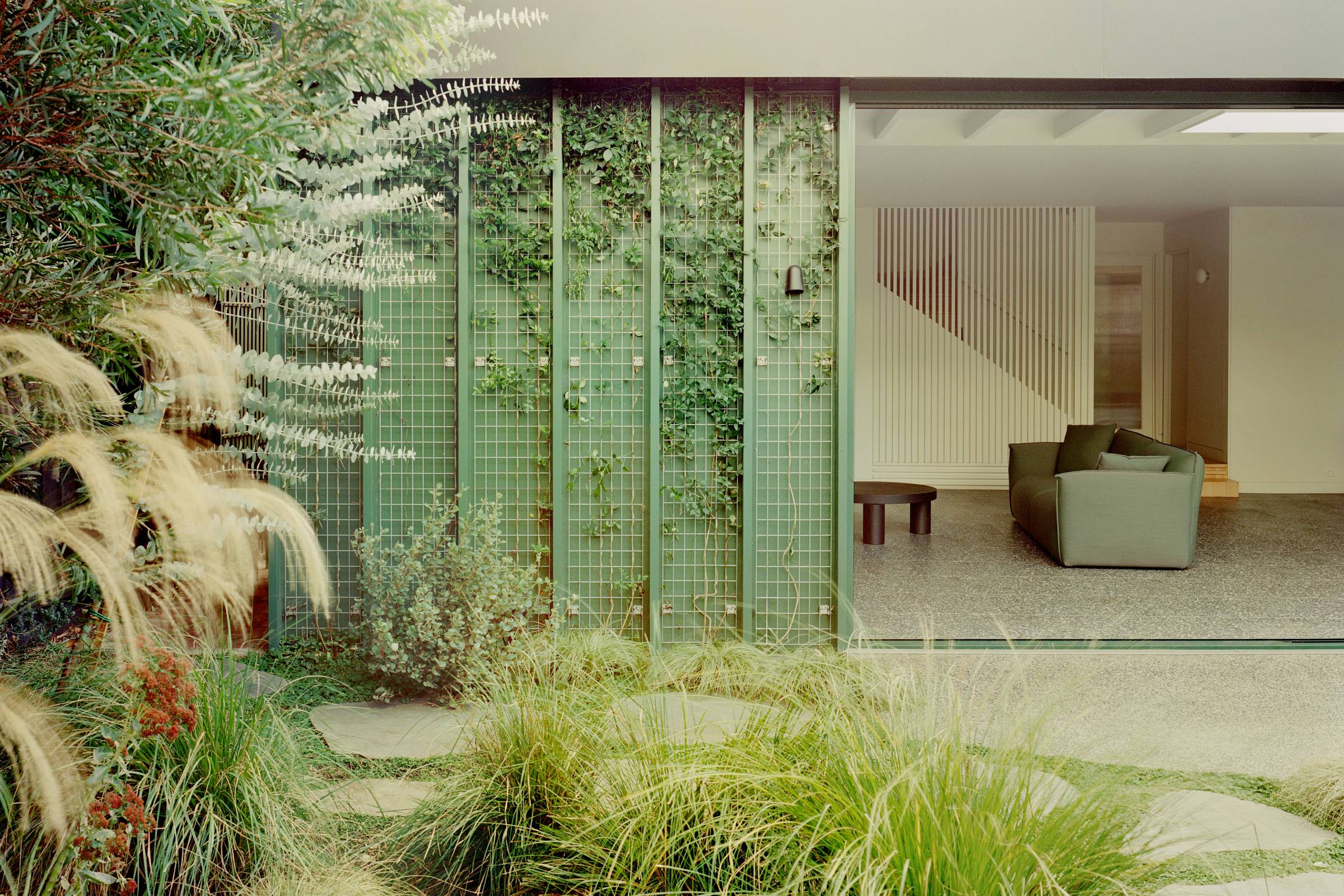 Northcote House by Prior Barraclough, Reshaping a Worker’s Cottage ...