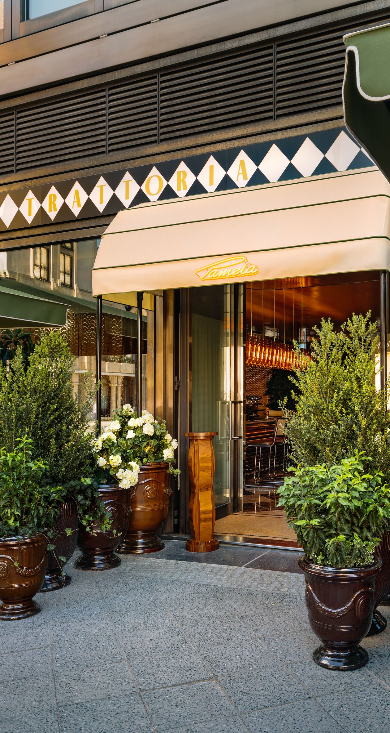 Restaurant italien terrasse Berlin Mitte