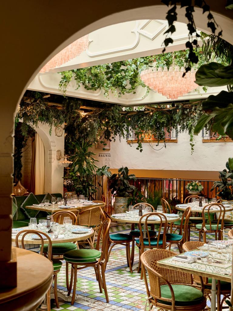 Big Mamma · Italian restaurants con molto amore