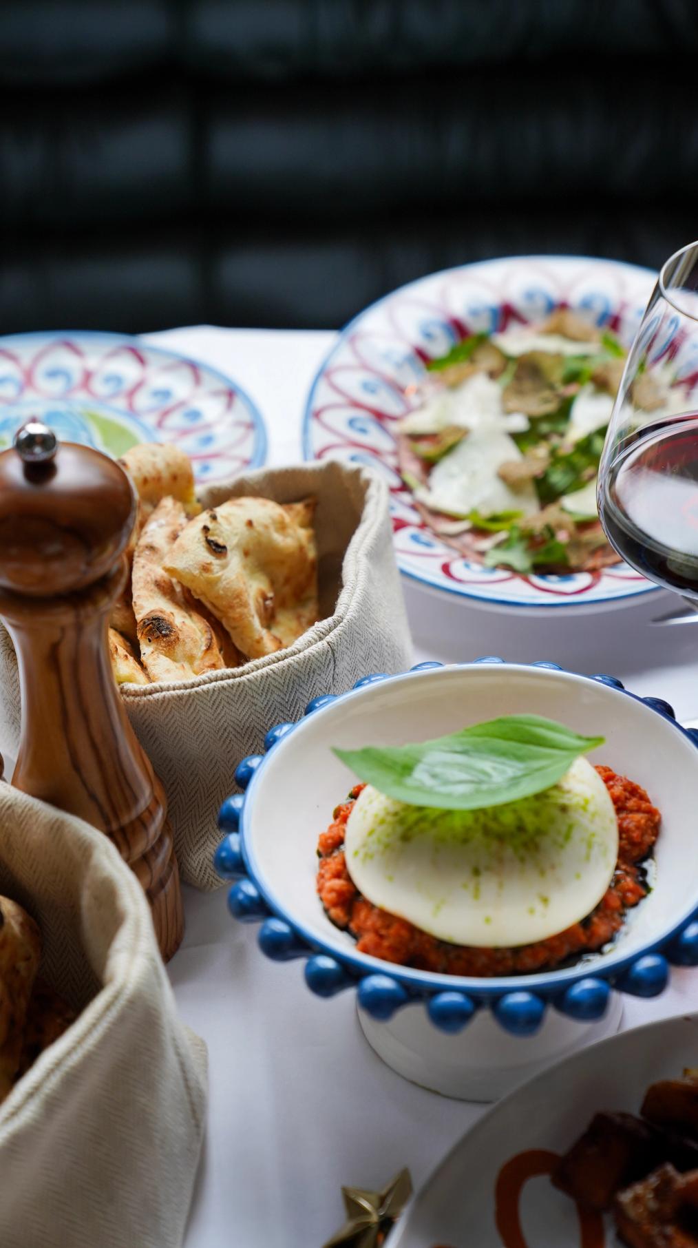 Big Mamma · Italian restaurants con molto amore