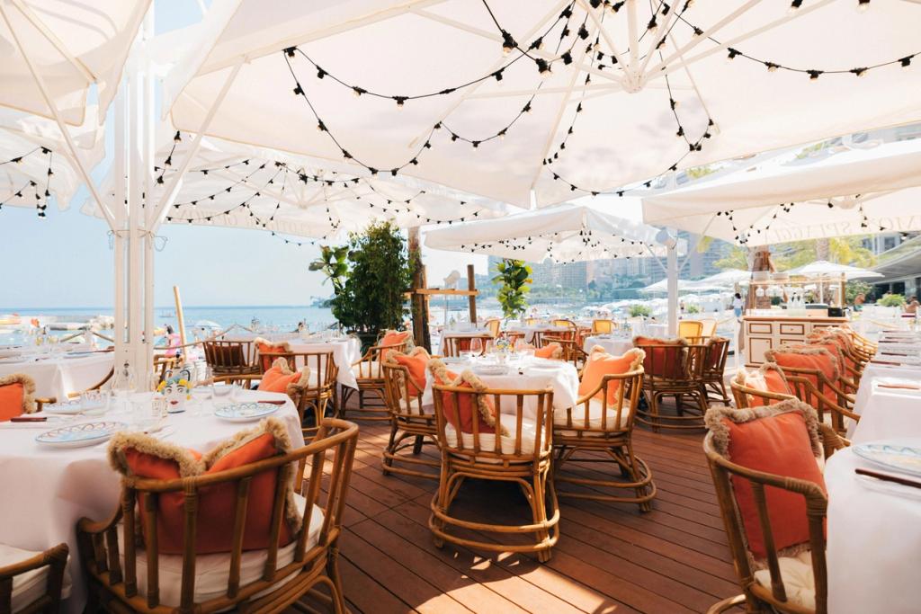 Giacomo, restaurante italiano Monaco, playa de Larvotto
