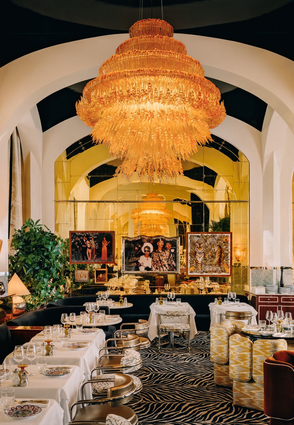 Big Mamma · Italian restaurants con molto amore