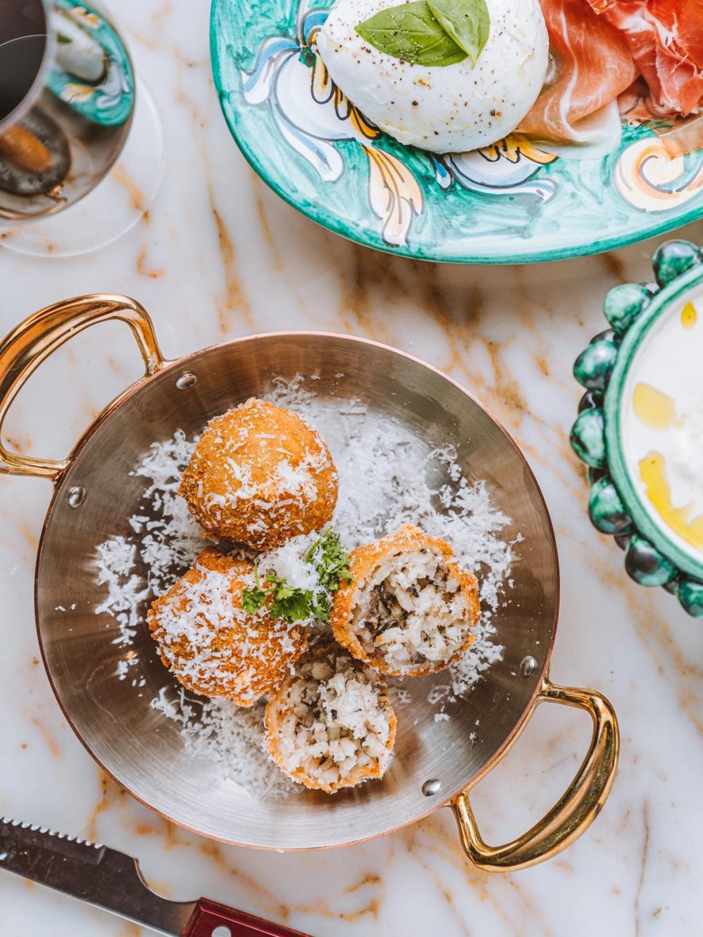 Big Mamma · Italian restaurants con molto amore